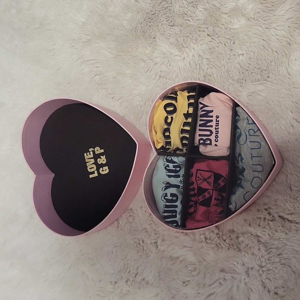 NIB 🩷 JUICY COUTURE 🩷 SET OF 5 SKI 🐰BUNNY PANTIES